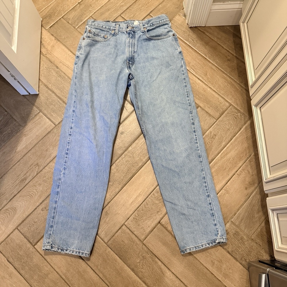 Vintage Levi's 550 Relaxed Light Wash Denim Jeans 34x32 Mexico Perfectly Worn